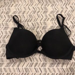 Victoria’s Secret front clip push up bra